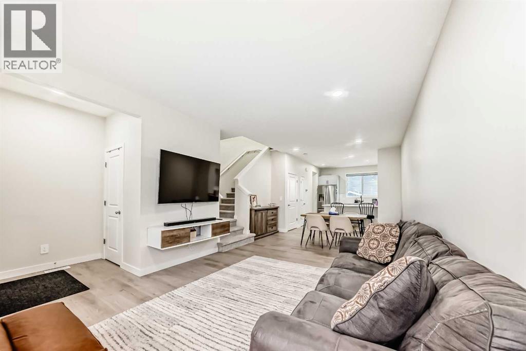 149 Lavender Manor Se, Calgary, Alberta  T3S 0G7 - Photo 6 - A2303116