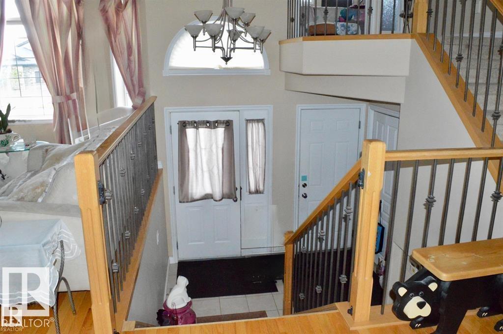 16832 79 St Nw Nw, Edmonton, Alberta  T5Z 3Y9 - Photo 3 - E4483094