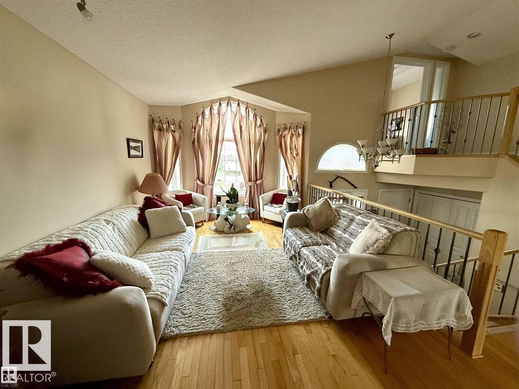 16832 79 St Nw Nw, Edmonton, Alberta  T5Z 3Y9 - Photo 4 - E4483094