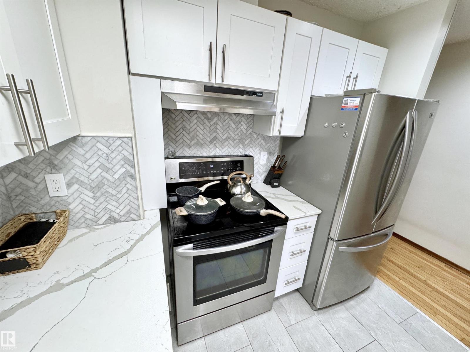 10346a 121 St Nw, Edmonton, Alberta  T5N 1P2 - Photo 9 - E4483095