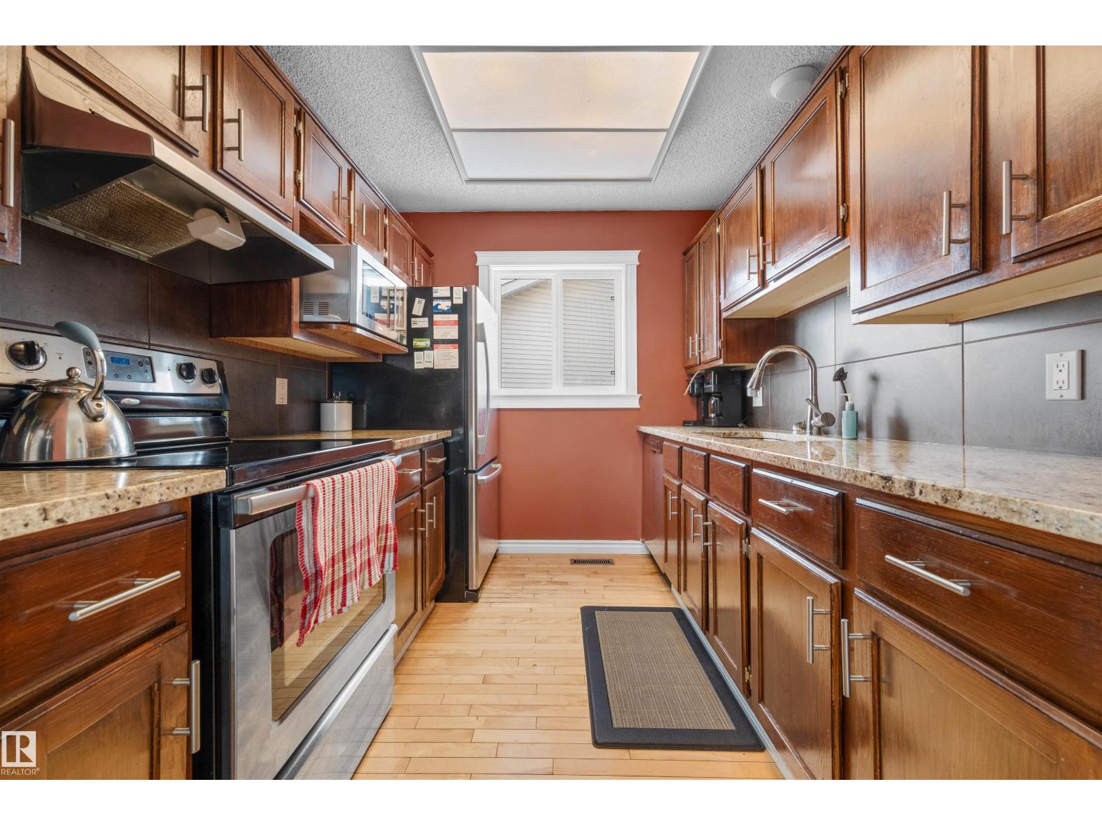 1127 36 St Nw, Edmonton, Alberta  T6L 2L6 - Photo 13 - E4483096