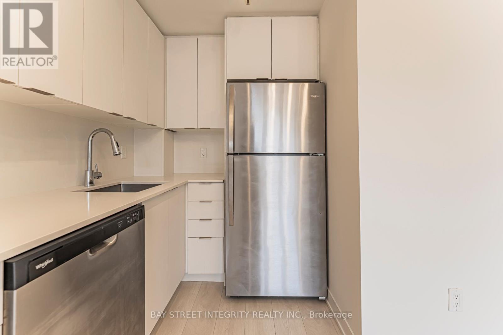 7 - 4045 Hickory Drive, Mississauga, Ontario  L4W 1L1 - Photo 15 - W12954824