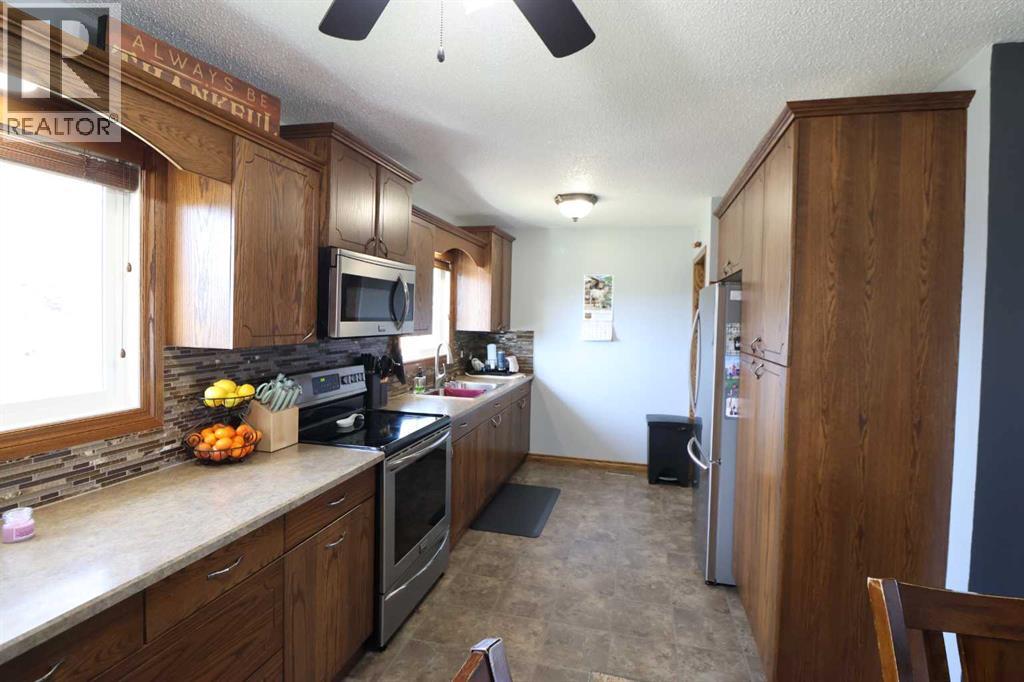 4726 57 Ave, Taber, Alberta  T1G 1E4 - Photo 2 - A2303182