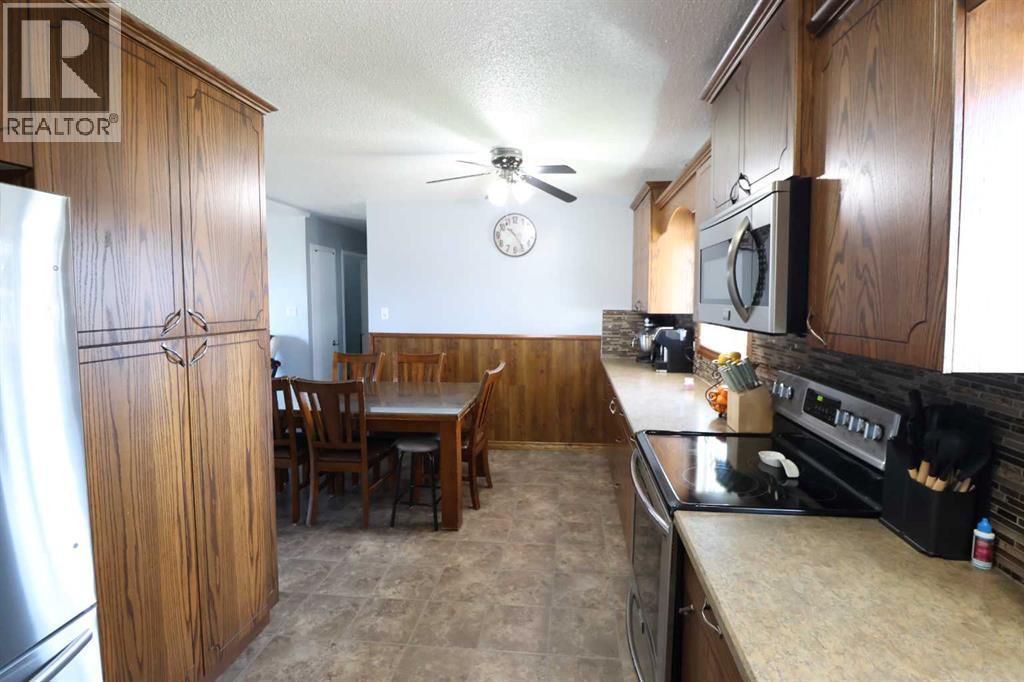 4726 57 Ave, Taber, Alberta  T1G 1E4 - Photo 3 - A2303182