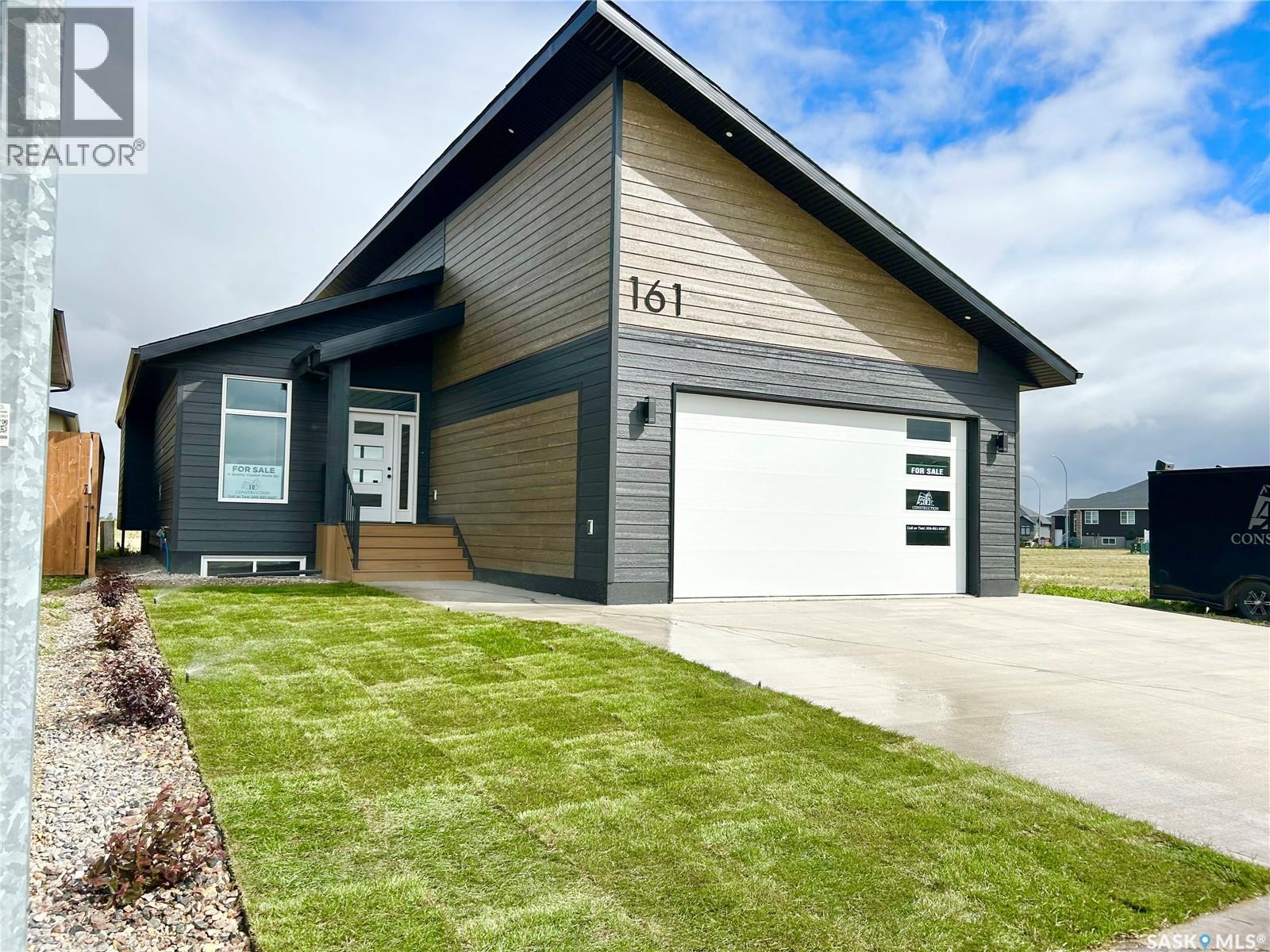 161 Delaet DRIVE, Weyburn, Saskatchewan