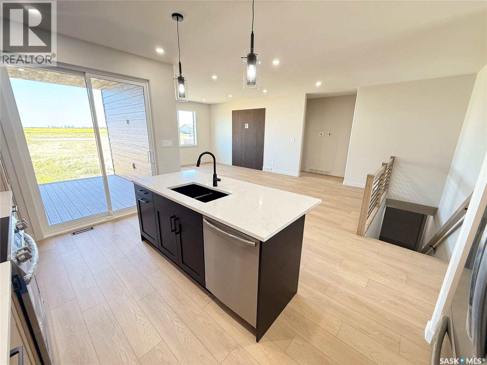 161 Delaet Drive, Weyburn, Saskatchewan  S4H 3B9 - Photo 13 - SK033334