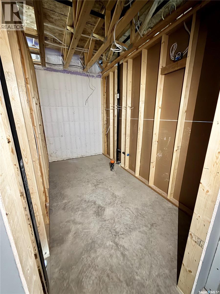 161 Delaet Drive, Weyburn, Saskatchewan  S4H 3B9 - Photo 30 - SK033334