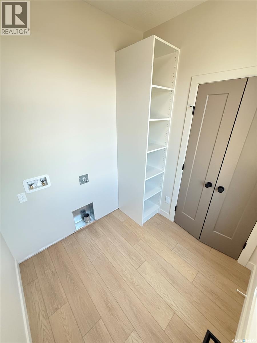 161 Delaet Drive, Weyburn, Saskatchewan  S4H 3B9 - Photo 4 - SK033334