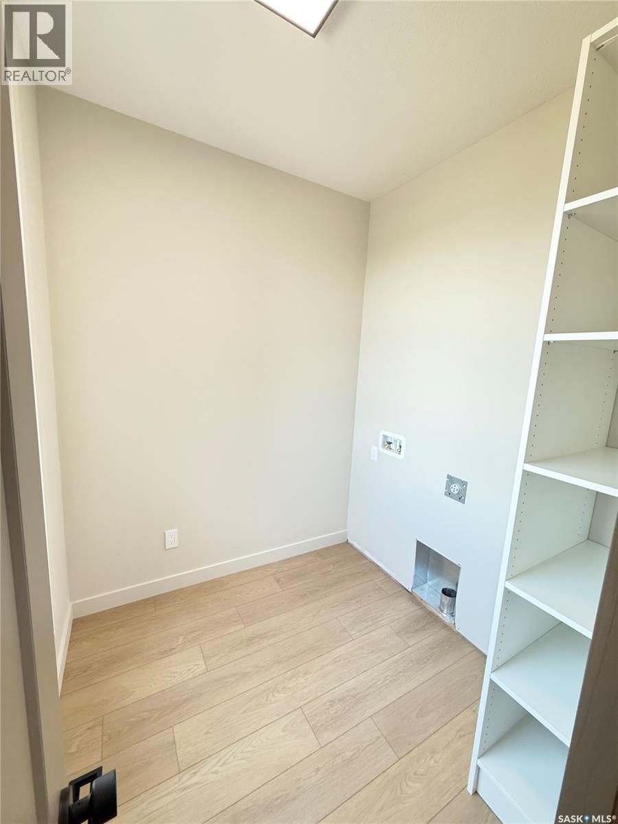 161 Delaet Drive, Weyburn, Saskatchewan  S4H 3B9 - Photo 5 - SK033334