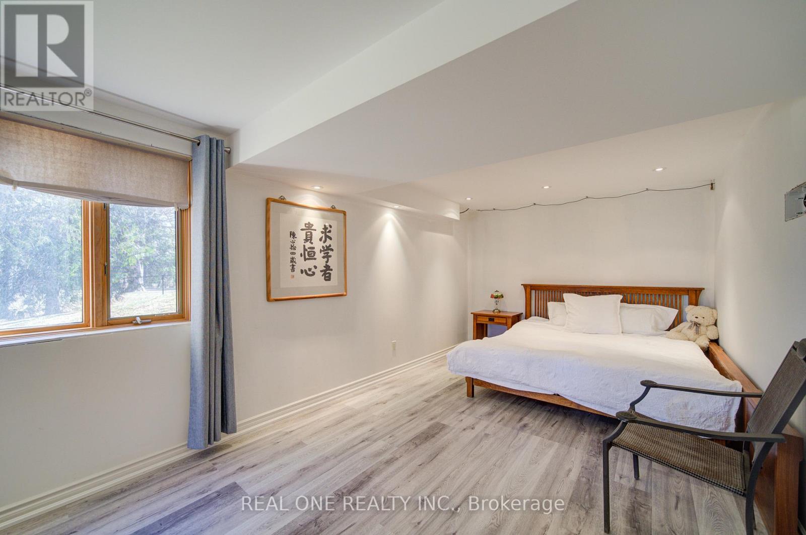 24 Maplehyrn Avenue, East Gwillimbury, Ontario  L0G 1V0 - Photo 43 - N12969182