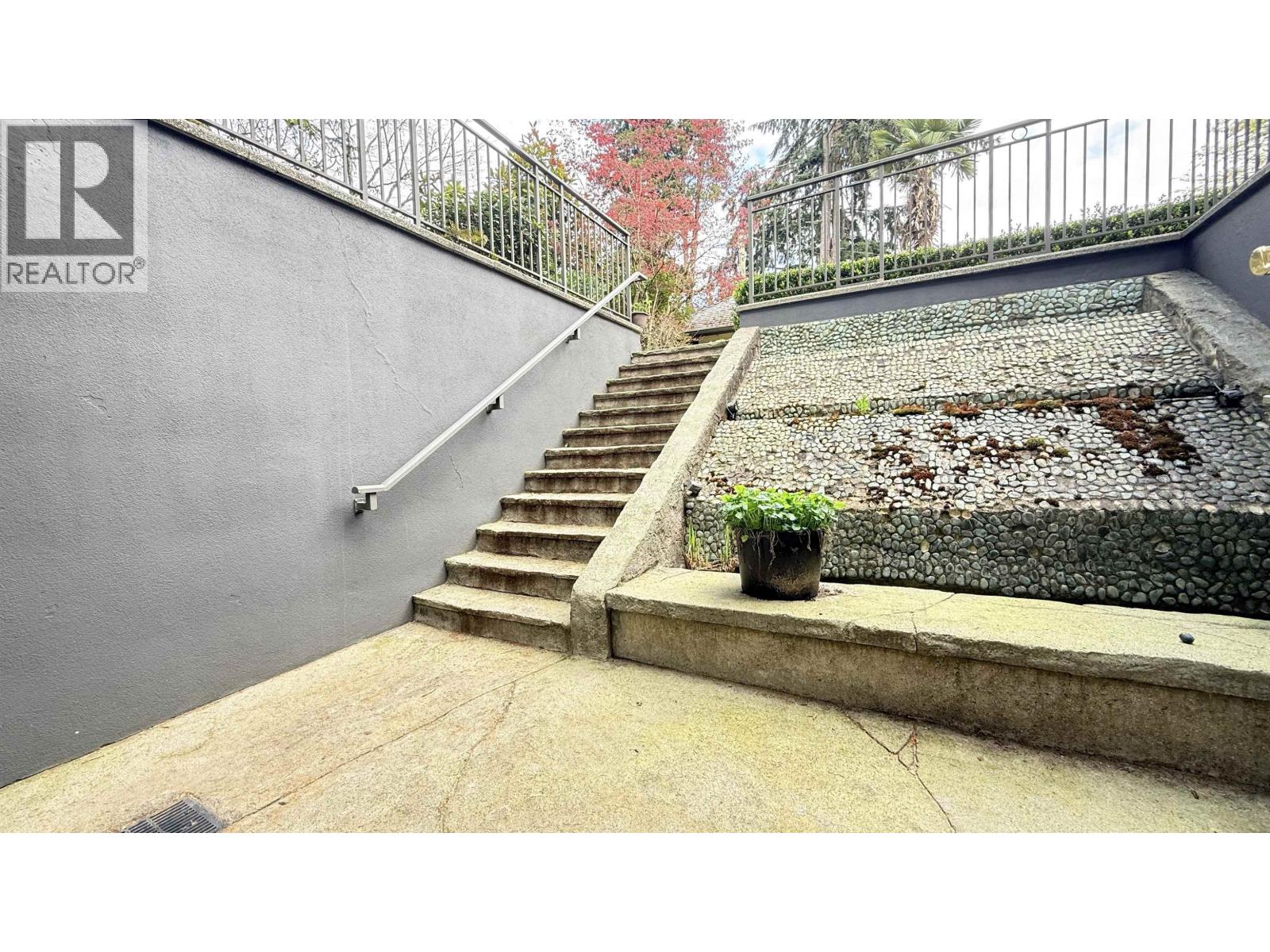 Basement 4788 Selkirk Street, Vancouver, British Columbia  V6H 3A3 - Photo 13 - R3113103