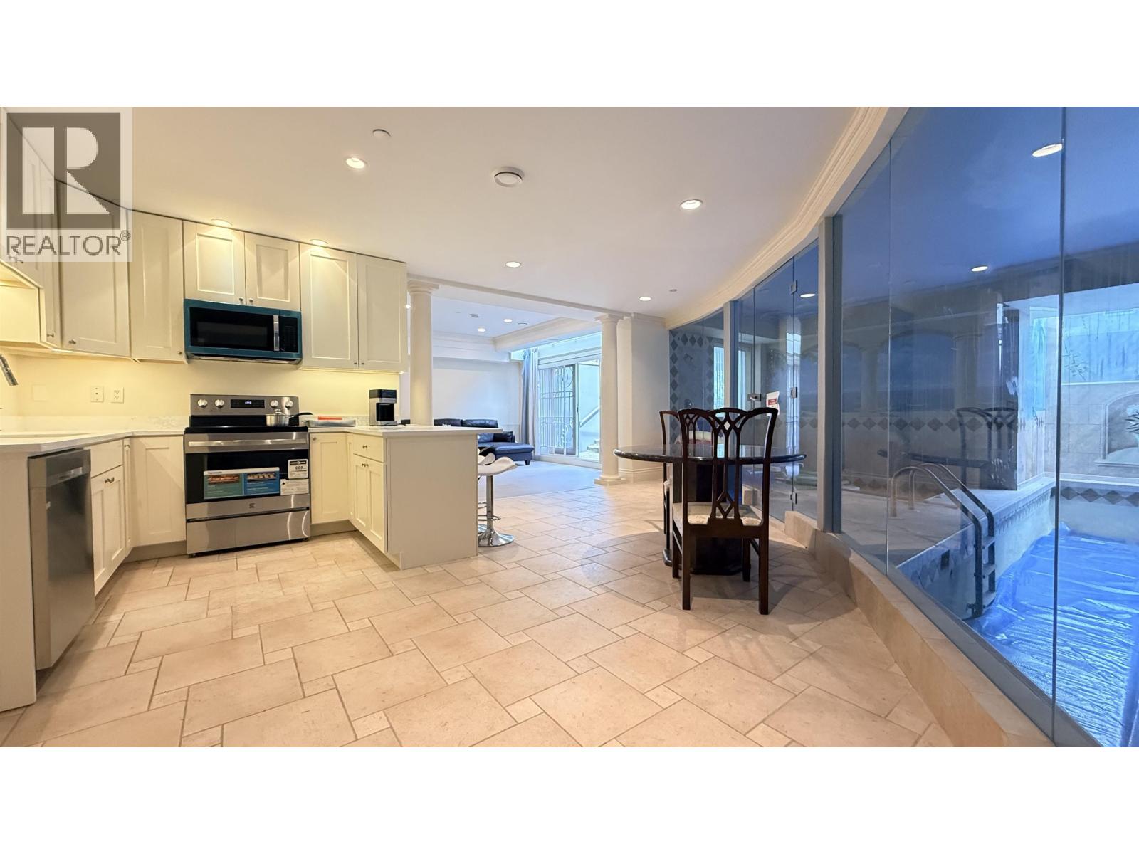 Basement 4788 Selkirk Street, Vancouver, British Columbia  V6H 3A3 - Photo 5 - R3113103