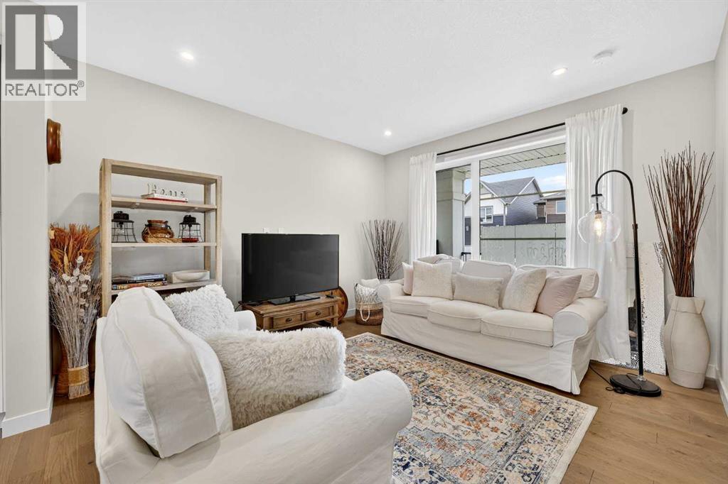 921 Cobblemore Common Sw, Airdrie, Alberta  T4B 5L9 - Photo 6 - A2302434