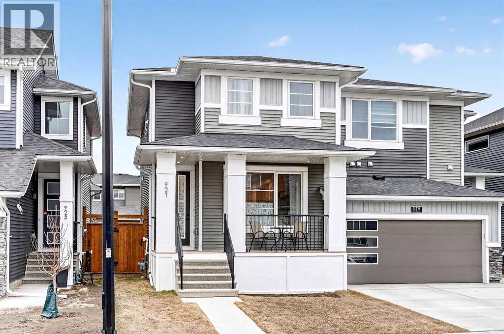 921 Cobblemore Common Sw, Airdrie, Alberta  T4B 5L9 - Photo 1 - A2302434
