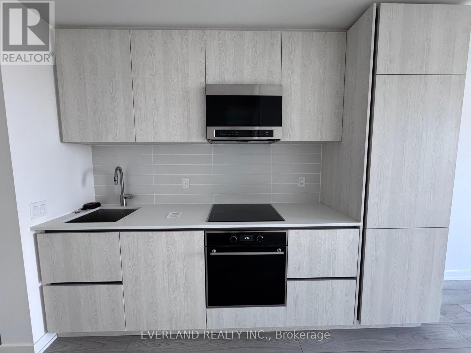 3106 - 110 Broadway Avenue, Toronto, Ontario  M4P 1V7 - Photo 3 - C13016938