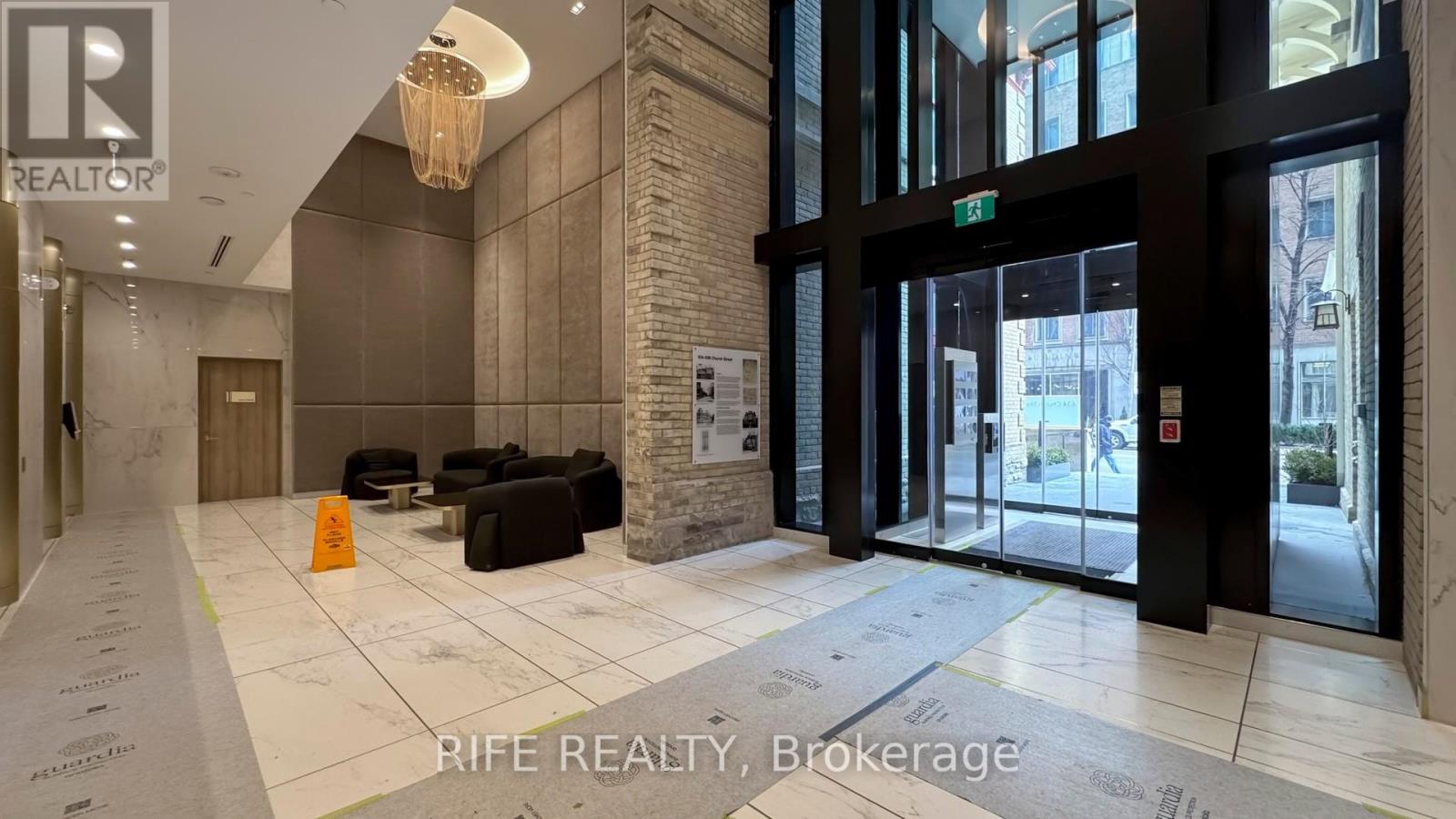 2910 - 634 Church Street, Toronto, Ontario  M4Y 0G9 - Photo 3 - C13016944