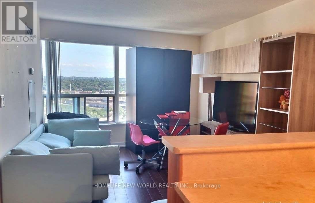 1906 - 36 Lee Centre Drive, Toronto, Ontario  M1H 3K2 - Photo 2 - E13016940