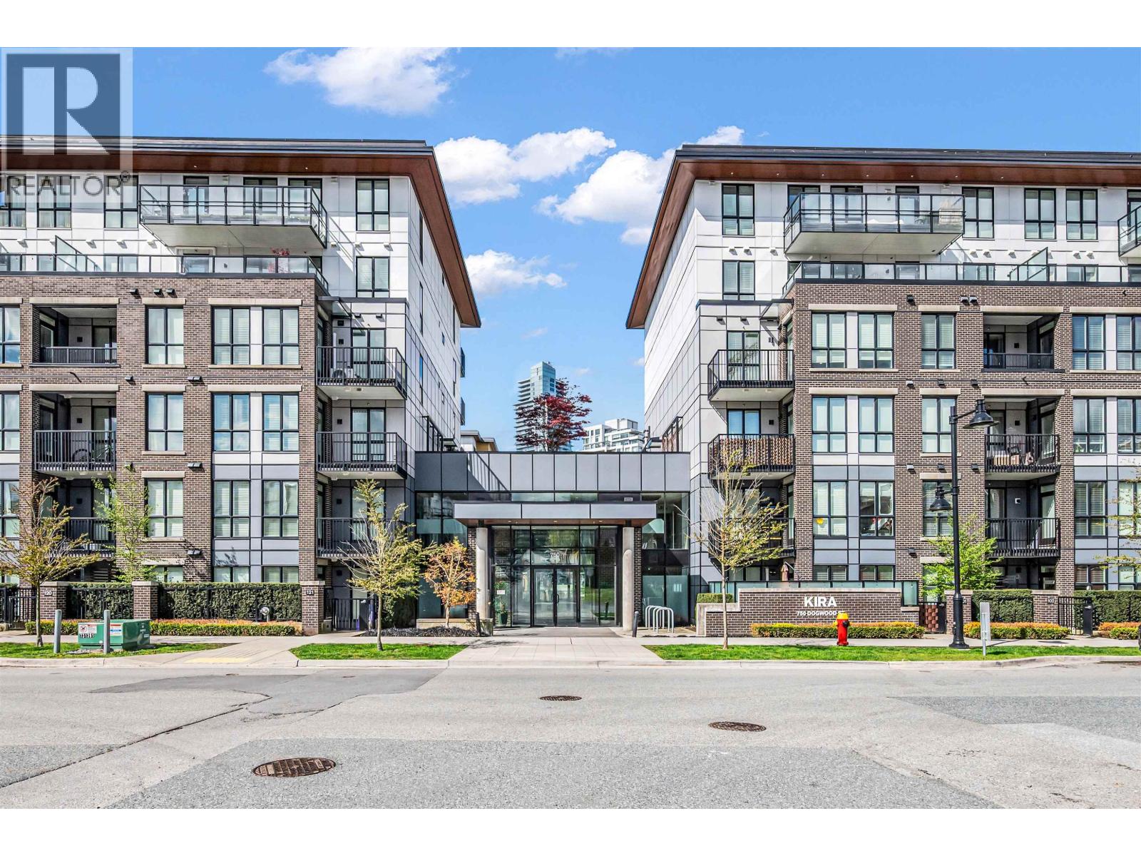 321 750 DOGWOOD STREET, Coquitlam, British Columbia