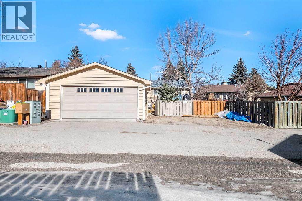 51 Bermondsey Place Nw, Calgary, Alberta  T3K 1V6 - Photo 49 - A2302844