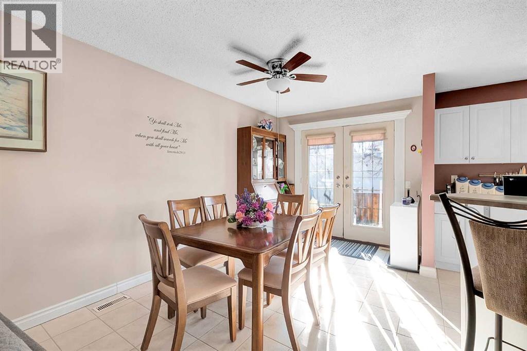 51 Bermondsey Place Nw, Calgary, Alberta  T3K 1V6 - Photo 12 - A2302844