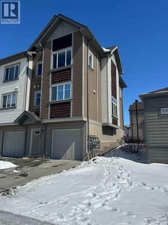 113 Copperpond Row Se, Calgary, Alberta  T2Z 1H3 - Photo 2 - A2302891