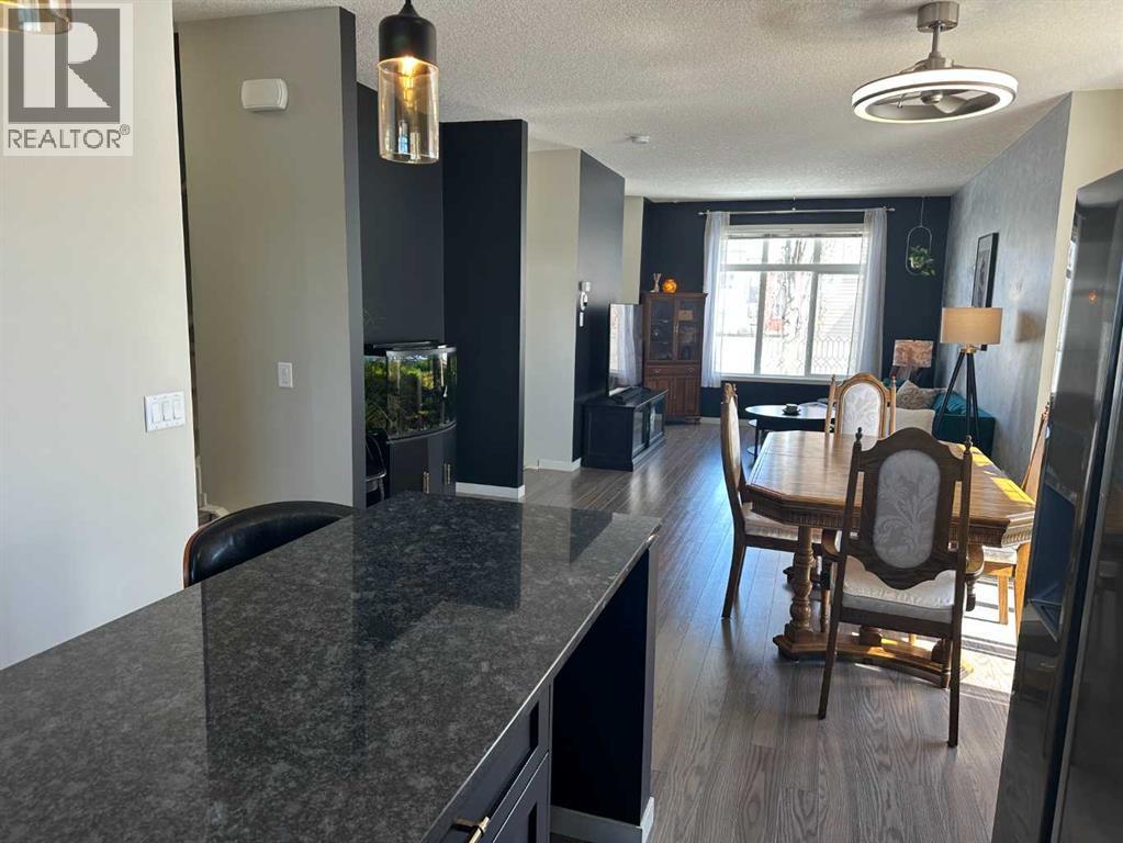 113 Copperpond Row Se, Calgary, Alberta  T2Z 1H3 - Photo 9 - A2302891