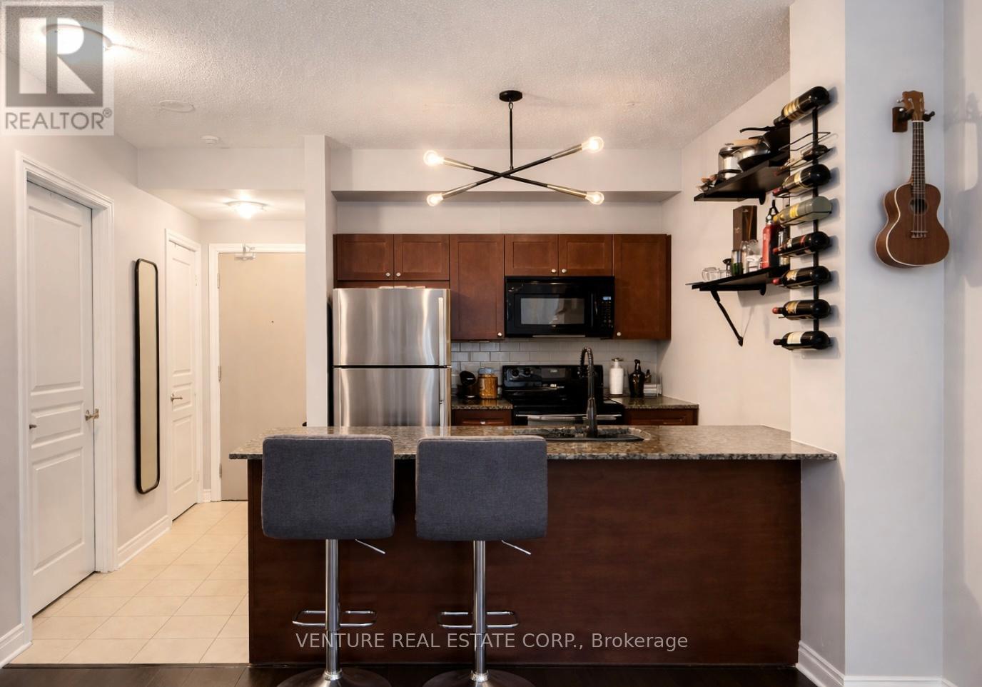 1005 - 3525 Kariya Drive, Mississauga, Ontario  L5B 0C2 - Photo 3 - W13016952