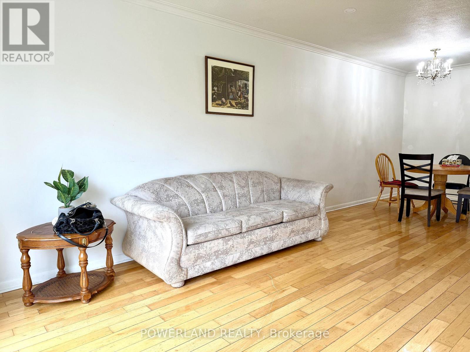 Main Floor - 72 Pynford Crescent, Toronto, Ontario  M3A 1W8 - Photo 2 - C13015106