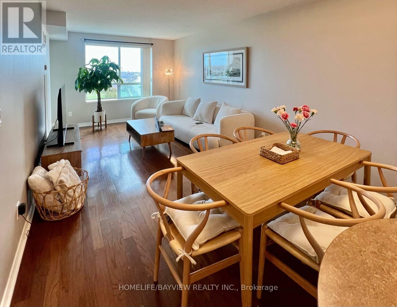 1009 - 11 ONEIDA CRESCENT, Richmond Hill, Ontario