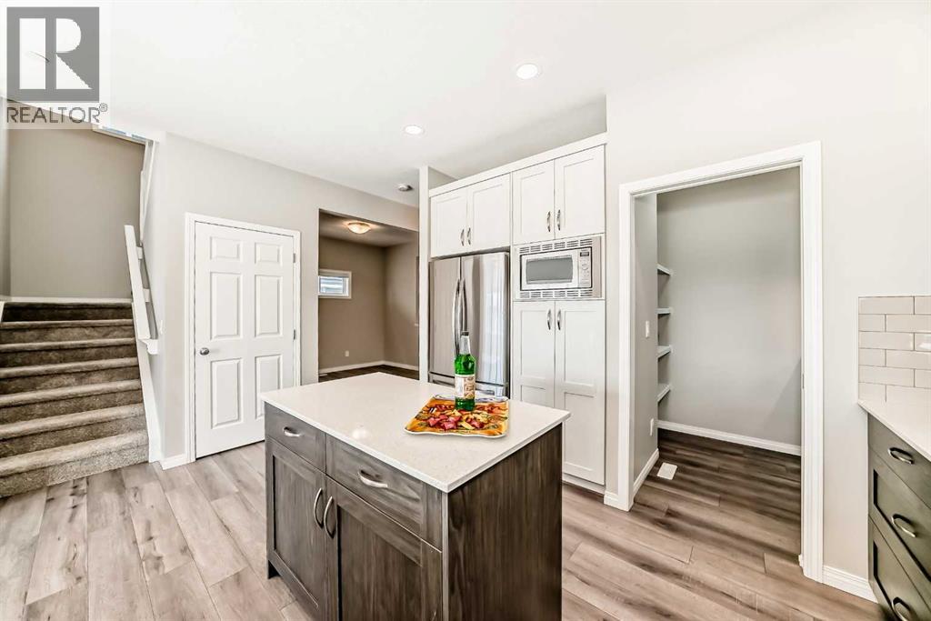 35 Lucas Terrace Nw, Calgary, Alberta  T3P 1P9 - Photo 6 - A2301516