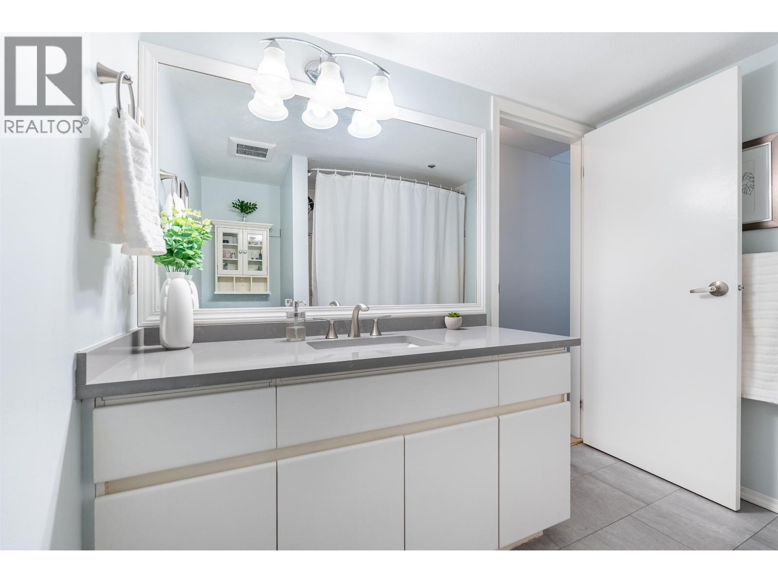 302 655 W 13th Avenue, Vancouver, British Columbia  V5Z 1N8 - Photo 22 - R3107598