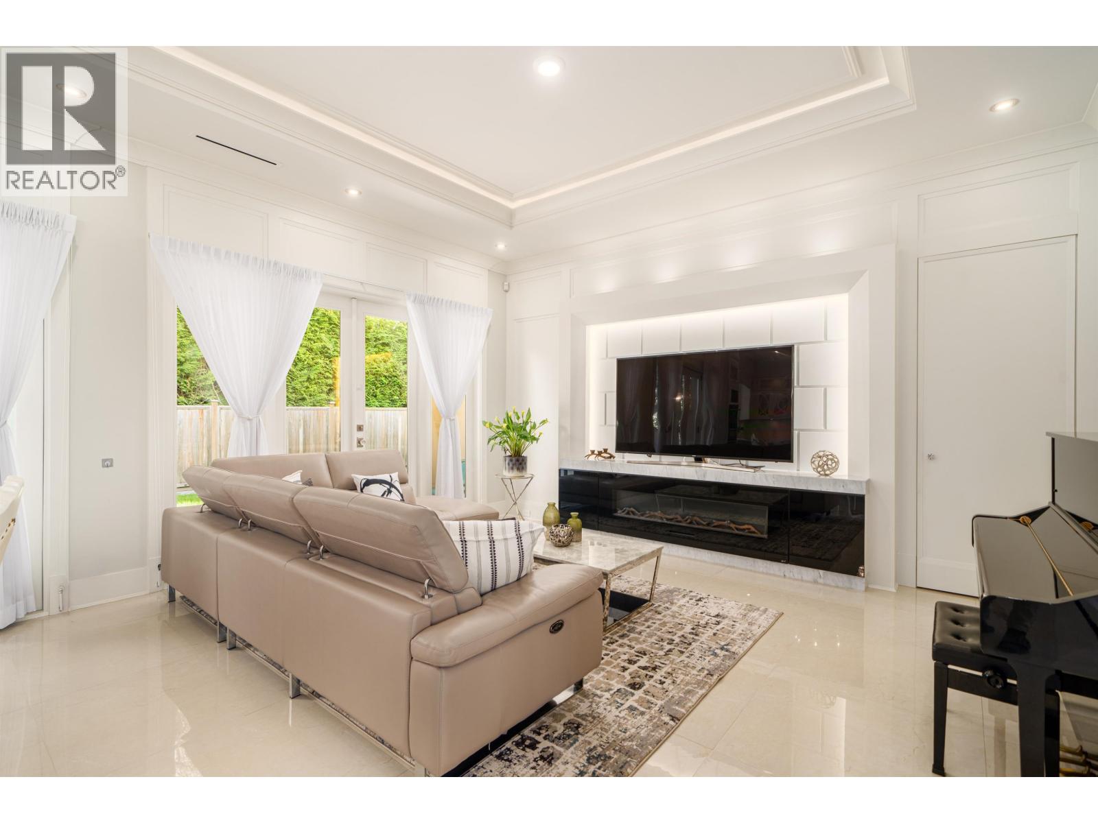 10820 Forrilon Place, Richmond, British Columbia  V7A 4G8 - Photo 9 - R3064551