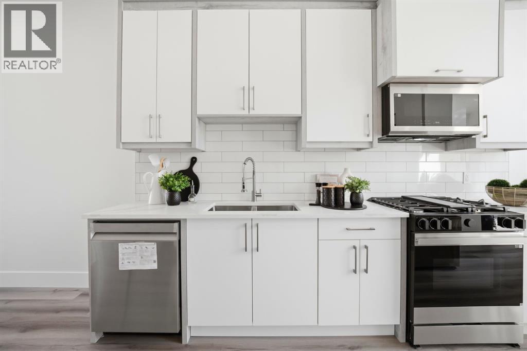 8518 & 8520 33 Avenue Nw, Calgary, Alberta  T3B 1M1 - Photo 15 - A2303226