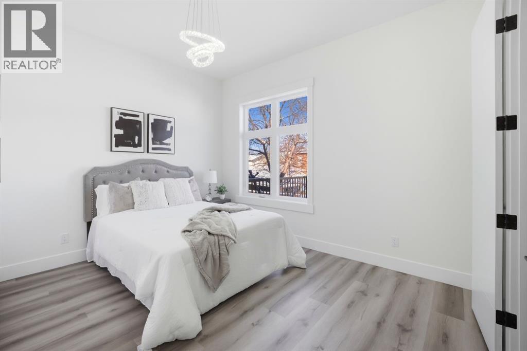 8518 & 8520 33 Avenue Nw, Calgary, Alberta  T3B 1M1 - Photo 22 - A2303226