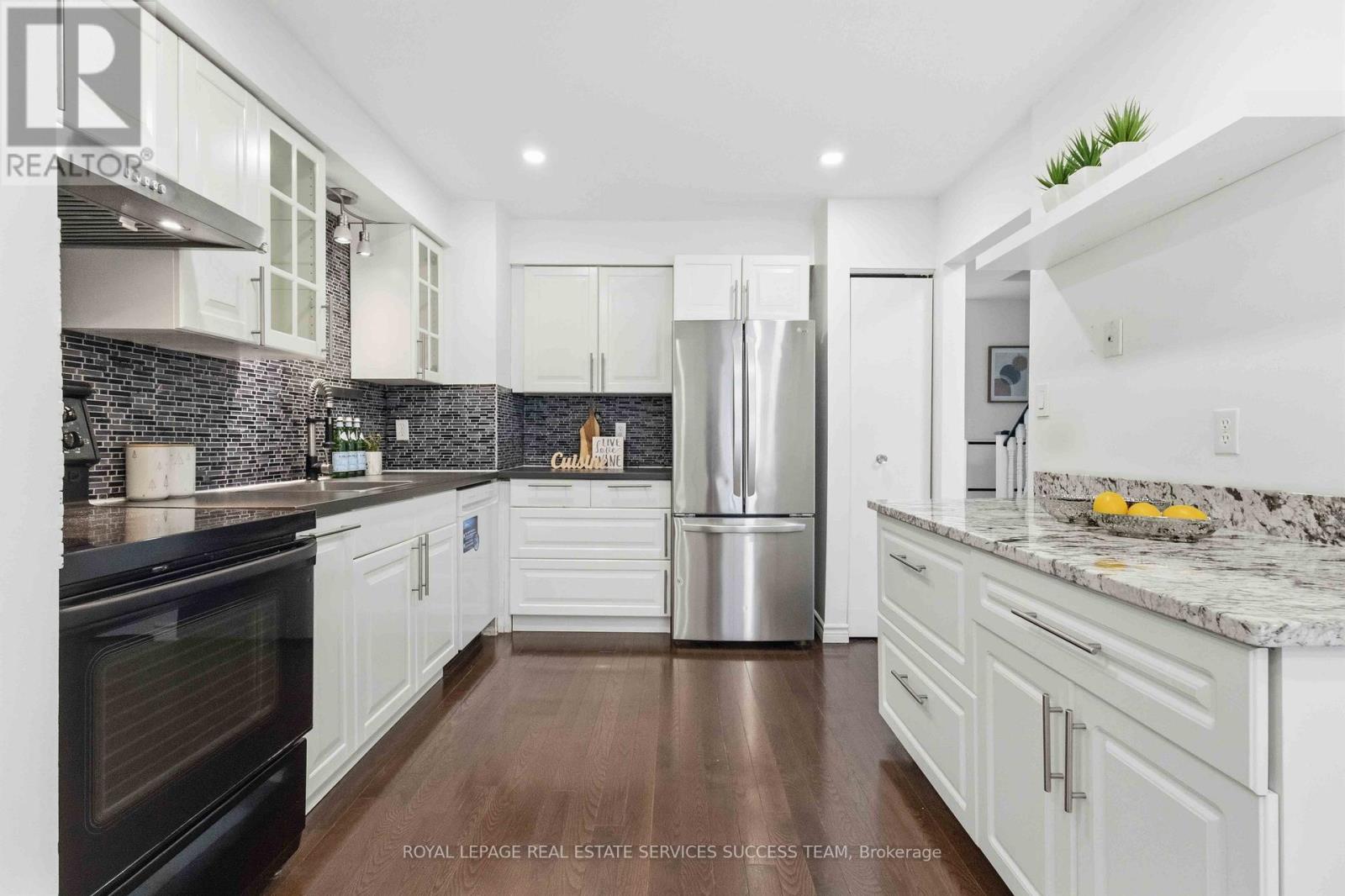 31 THATCHER'S MILL WAY, Markham, Ontario