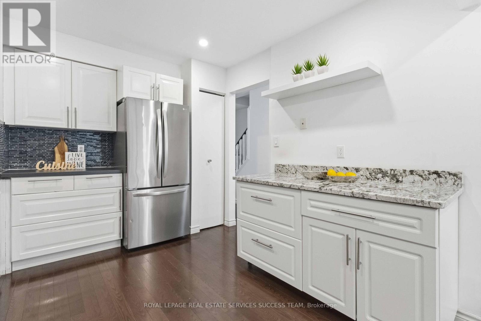 31 Thatcher's Mill Way, Markham, Ontario  L3P 3T2 - Photo 6 - N13016954