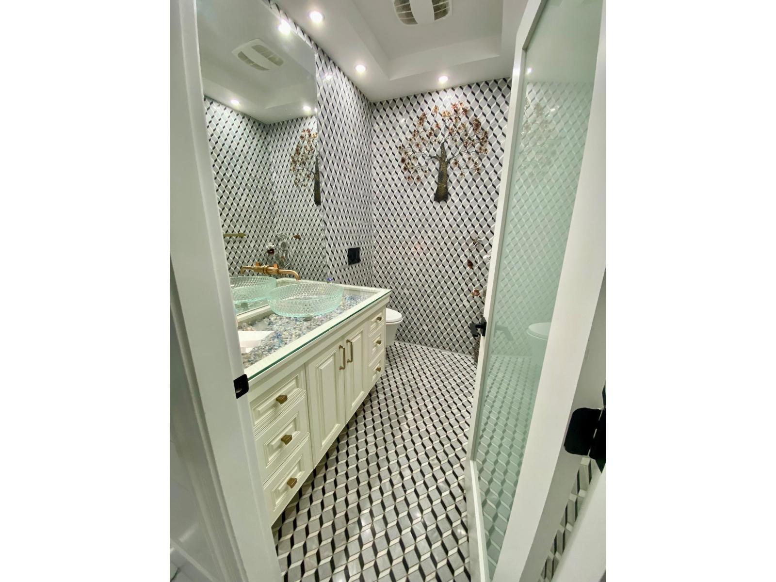 14203 Trites Road, Surrey, British Columbia  V3X 3E7 - Photo 8 - R3109487