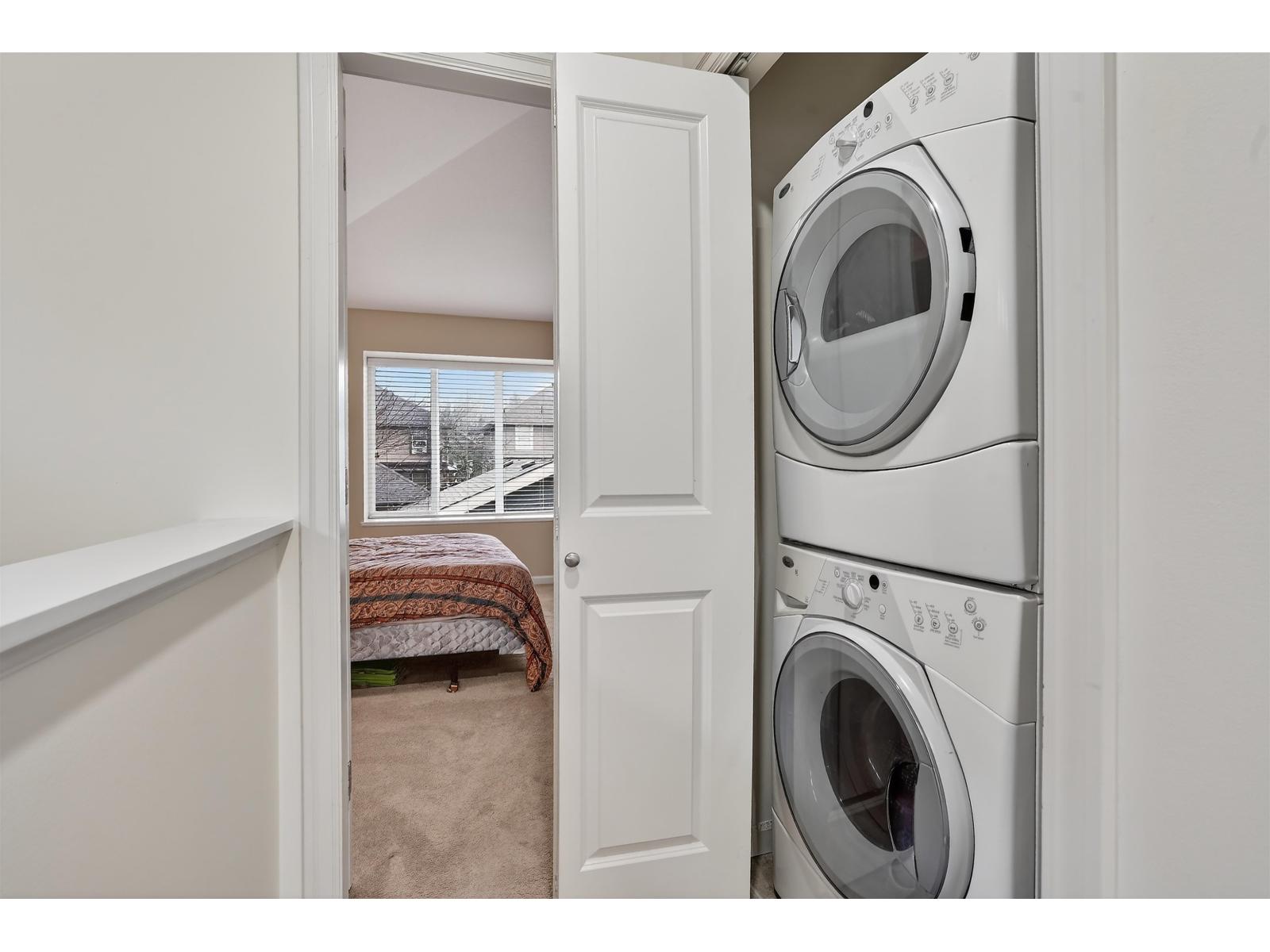 6909 208b Street, Langley, British Columbia  V2Y 0G3 - Photo 14 - R3085865