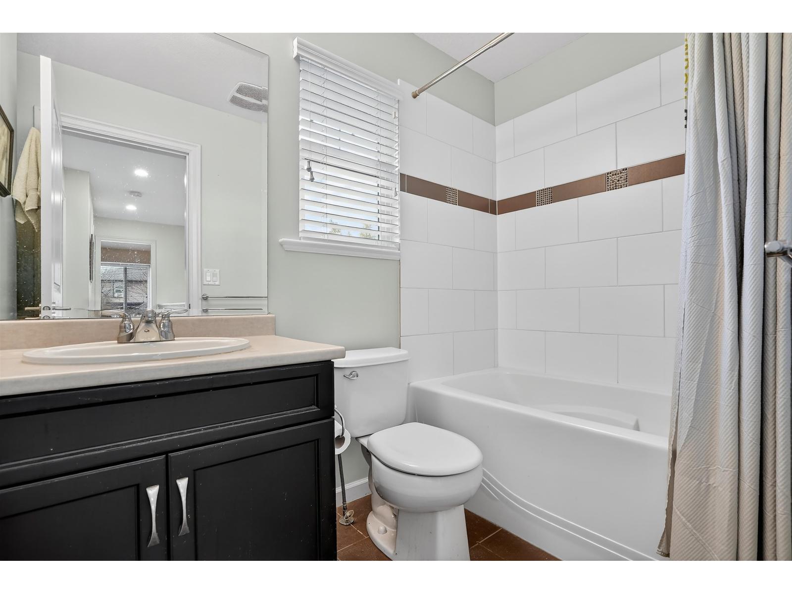 6909 208b Street, Langley, British Columbia  V2Y 0G3 - Photo 16 - R3085865