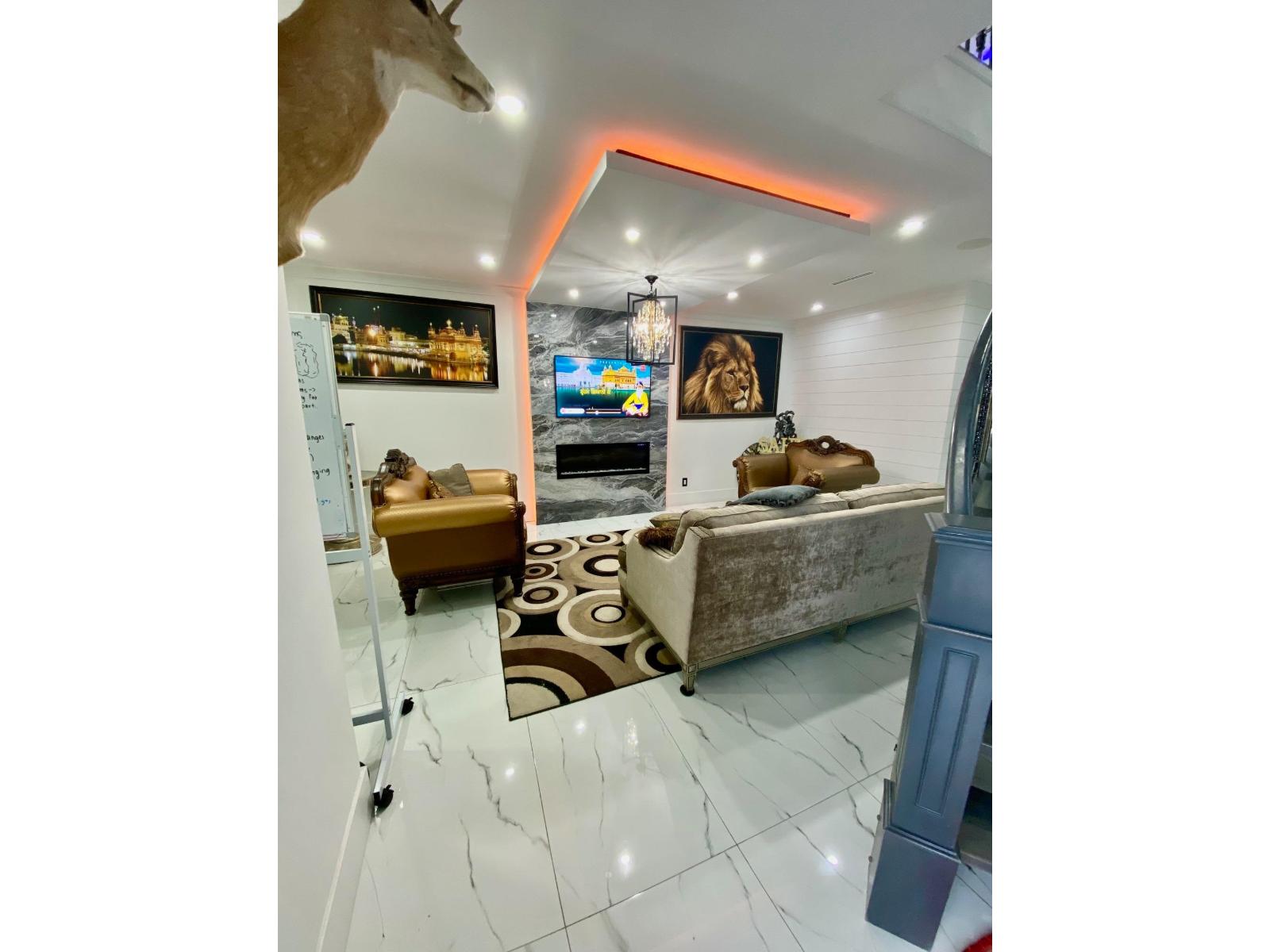 14203 Trites Road, Surrey, British Columbia  V3X 3E7 - Photo 5 - R3109487