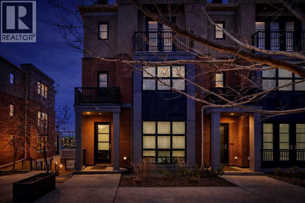 701 Aspen Meadows Hill Sw, Calgary, Alberta  T3H 0G4 - Photo 2 - A2302997