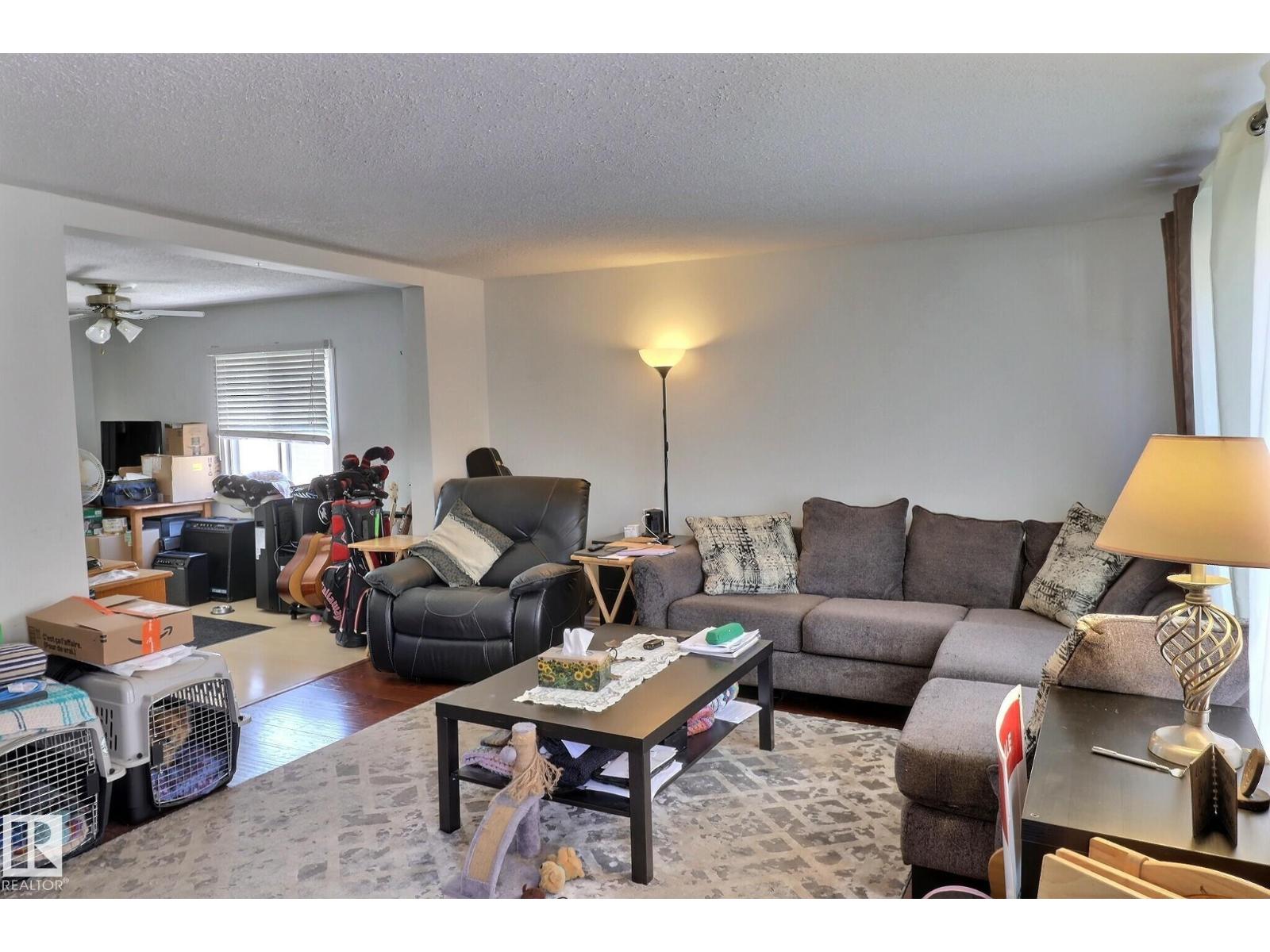 460 Evergreen Pa Nw, Edmonton, Alberta  T5Y 4M2 - Photo 2 - E4483098