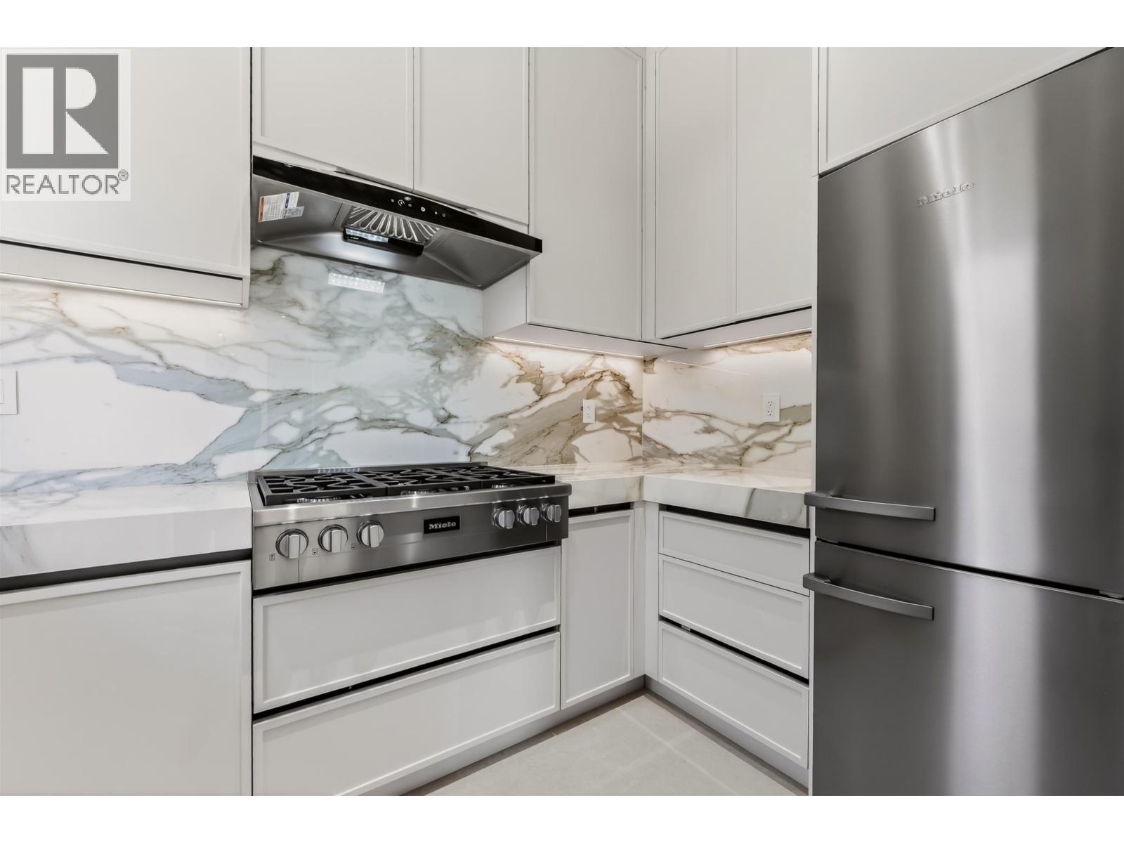 9591 Woodwards Place, Richmond, British Columbia  V7E 1H5 - Photo 9 - R3112816