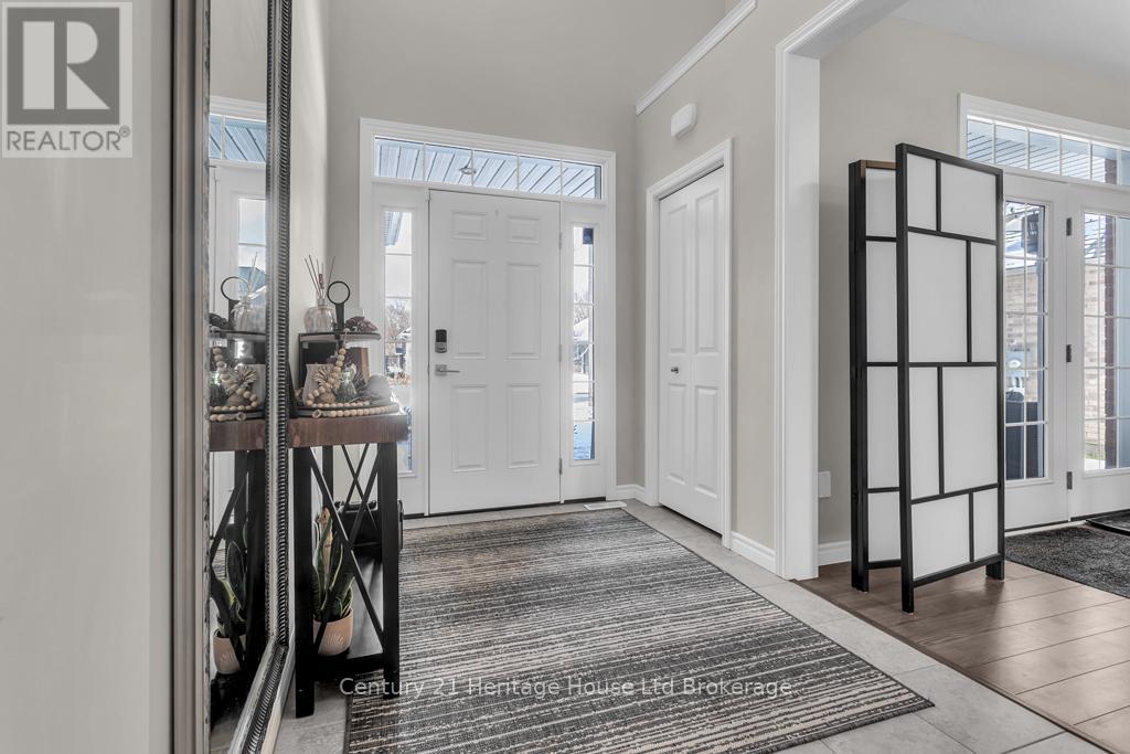 29 Brookside Lane, Tillsonburg, Ontario  N4G 0A1 - Photo 2 - X12813934