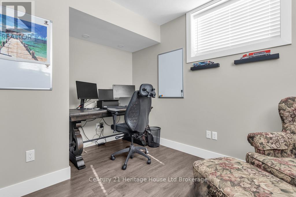 29 Brookside Lane, Tillsonburg, Ontario  N4G 0A1 - Photo 32 - X12813934