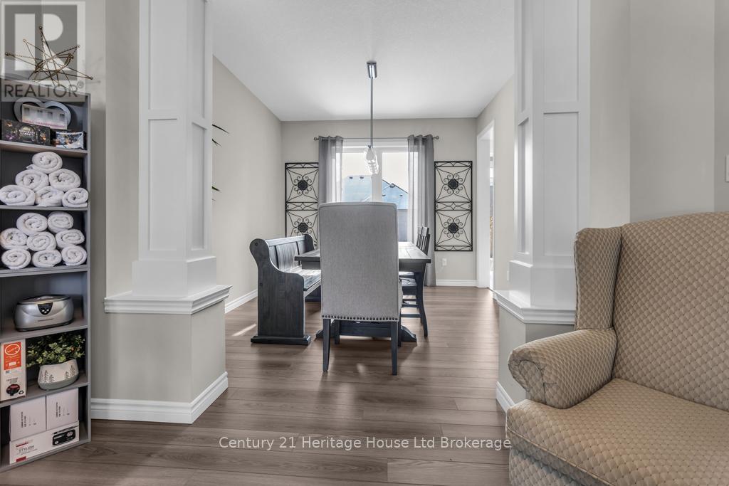 29 Brookside Lane, Tillsonburg, Ontario  N4G 0A1 - Photo 4 - X12813934