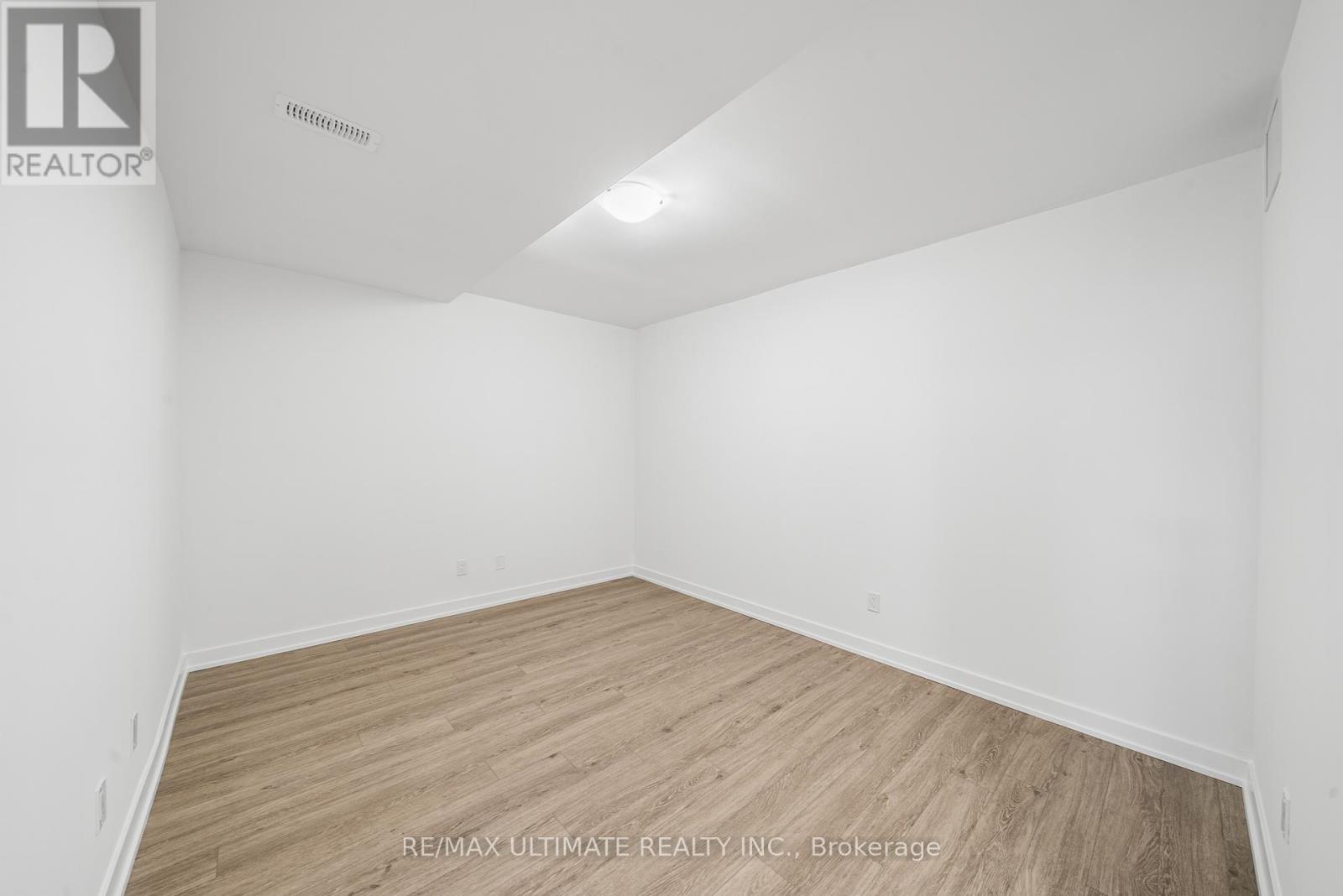 34 - 35 Birchcliff Avenue, Toronto, Ontario  M1N 0C1 - Photo 16 - E13011296