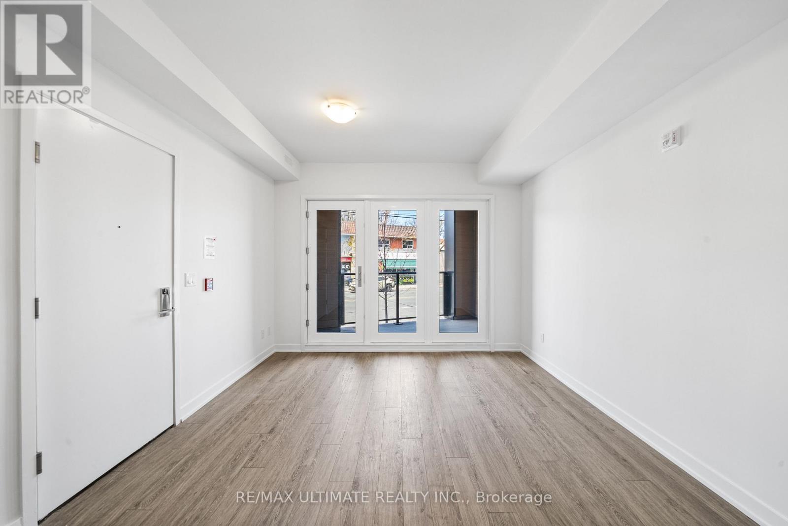 34 - 35 Birchcliff Avenue, Toronto, Ontario  M1N 0C1 - Photo 2 - E13011296