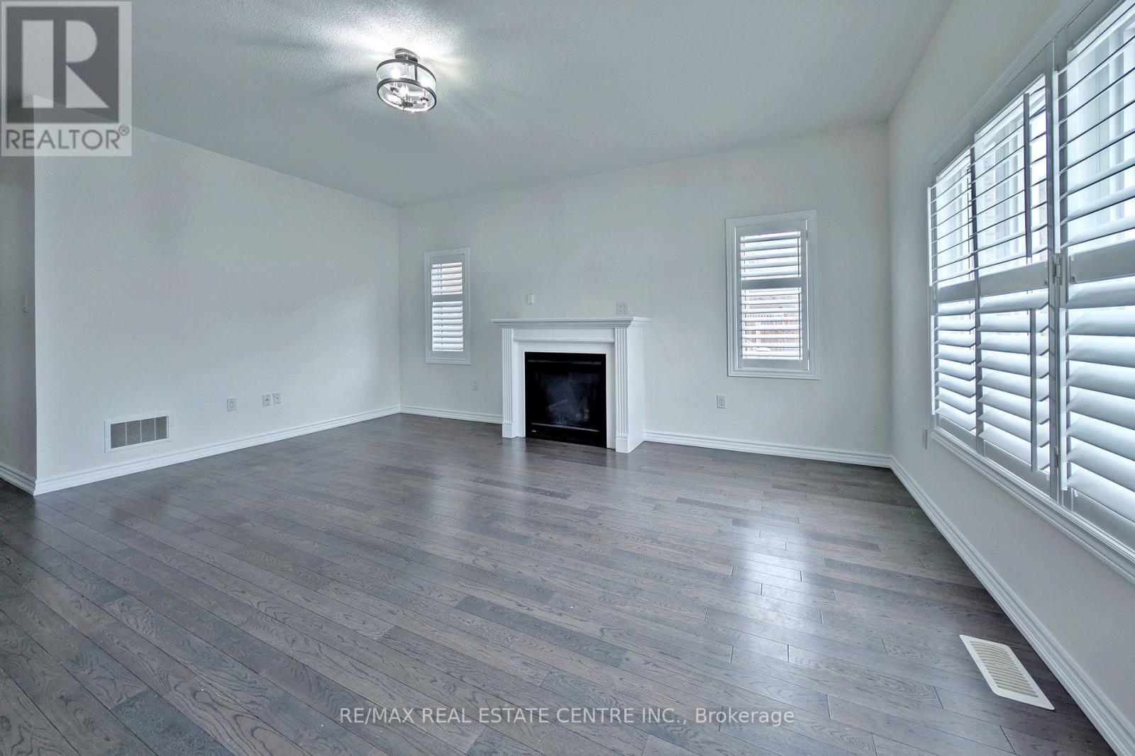 187 Lyle Drive, Clarington, Ontario  L1C 0V6 - Photo 6 - E13015004