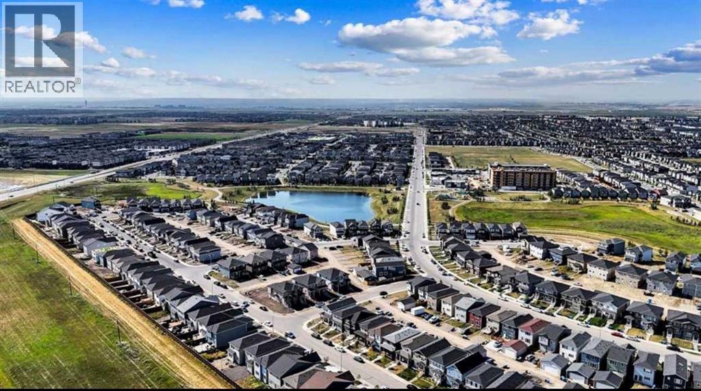 21 Cornerbrook Lane NE, Calgary, Alberta  T3N 2H1 - Photo 5 - A2278523